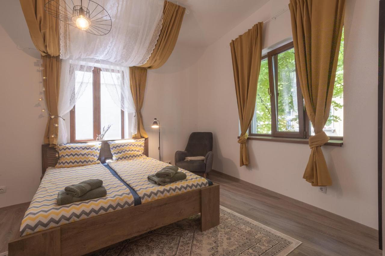Linden House - A Lovely Apartment In Central Varna Exterior photo